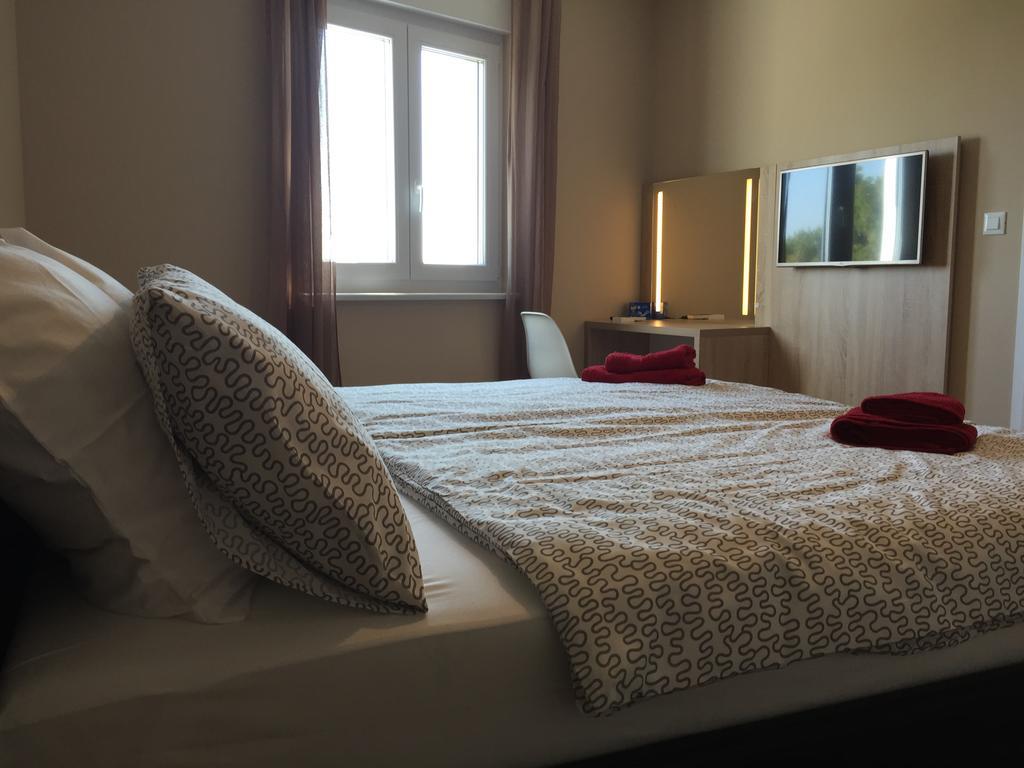 Apartment Panoss Rovinj Bagian luar foto