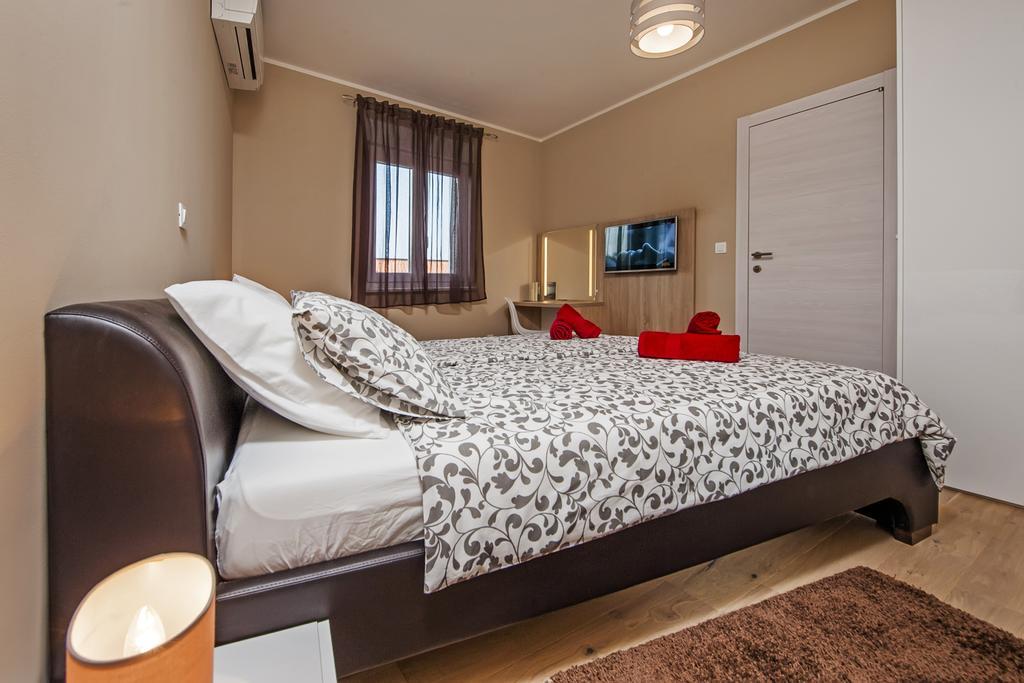 Apartment Panoss Rovinj Bagian luar foto